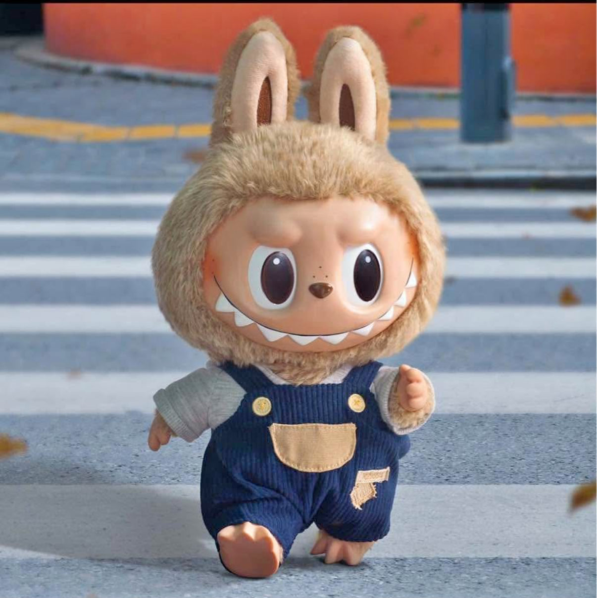 Labubu: Time To Chill Vinyl Plush (Large)